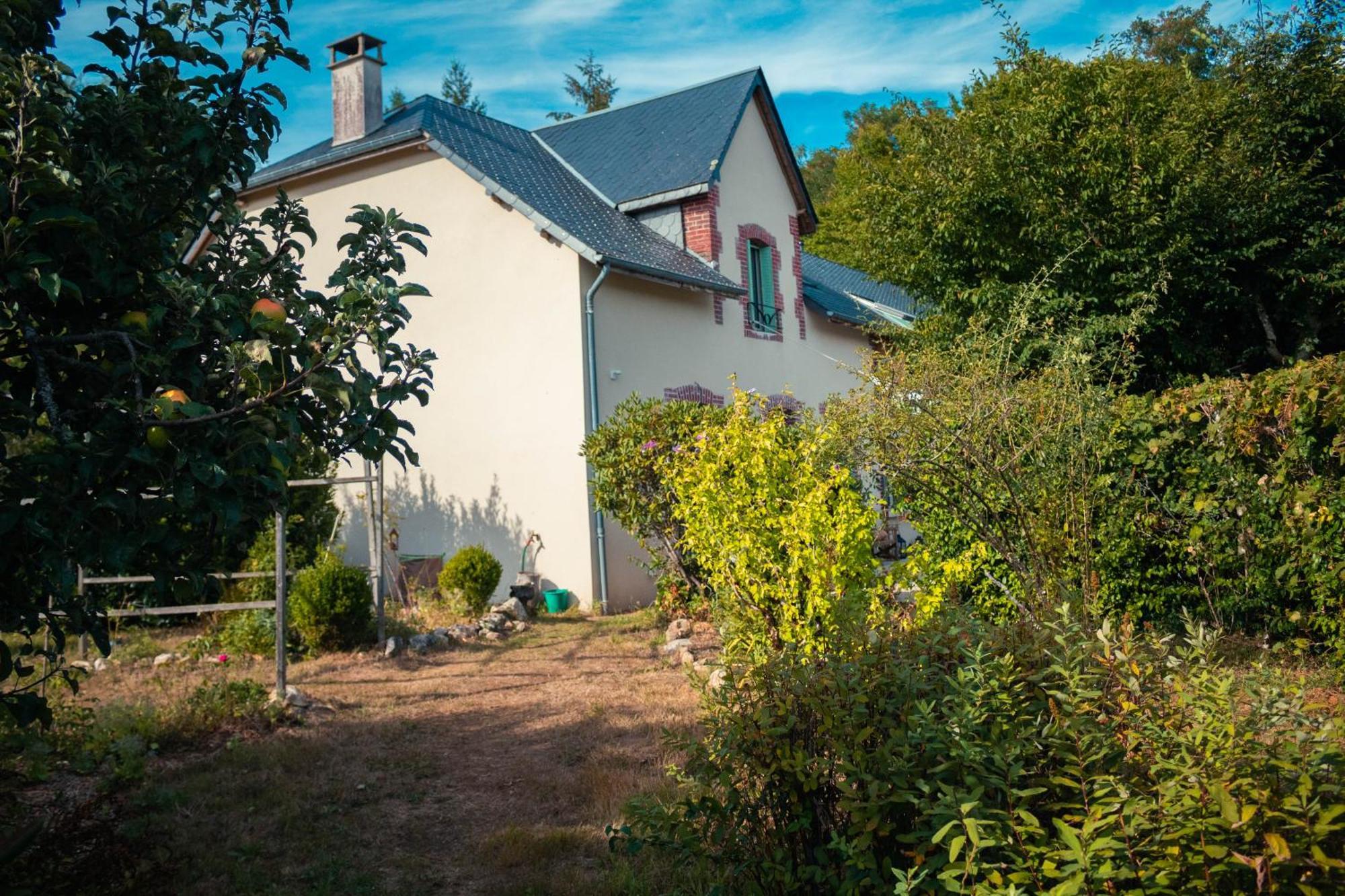 Les Jardins De Nanine Bed and Breakfast Lapleau Eksteriør billede